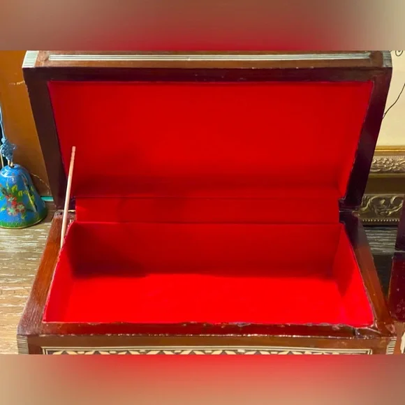 Wood trinket handcrafted boxes (set of 2) approx 7.75”x 4.75” & 3.75”x 2.75”